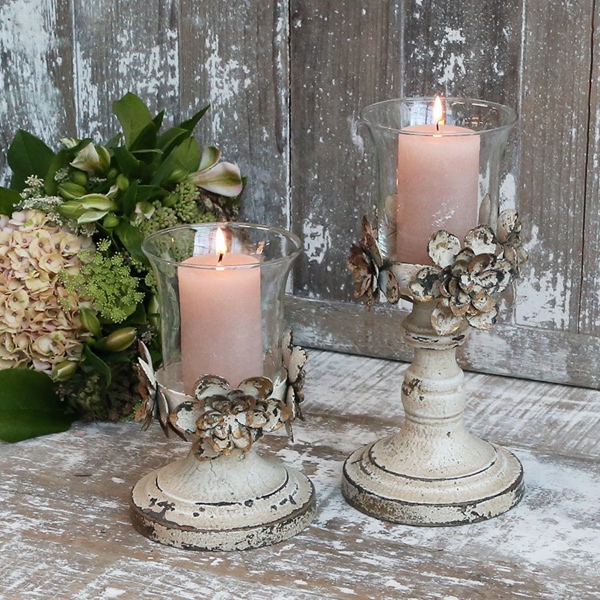Candleholder with Flower Decor
